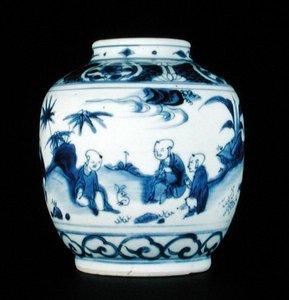 Blauw-witte pot beschilderd met jongens met een haas, Wanli of Chongzheng, 1600-30