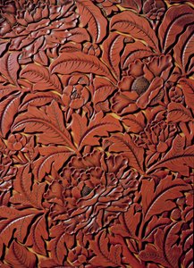 Detail van een gesneden schaal met het merkteken van Xuande (1426-36) aan de onderkant, Chinees
