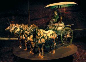 Quadriga, Qin Dynastie, 221-206 v.Chr. door Chinese School
