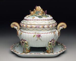 Terrine op standaard, ca. 1775
