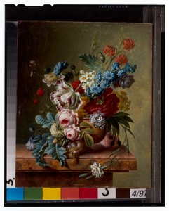 Een vaas met bloemen op een marmeren rand & Een mand met bloemen met een distelvink door Christiaan van Pol