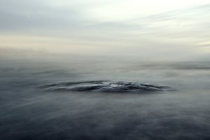 Mistige, serene wateren
