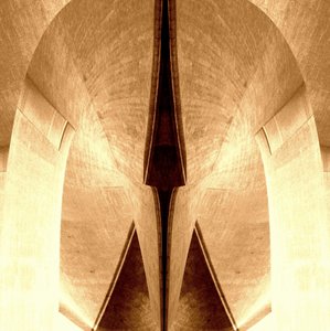 Sepia: architectonische symmetrie door Christina Sillen