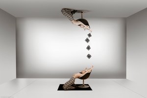 Surrealistische omgekeerde figuren door Christine von Diepenbroek