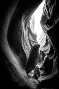 Stromend licht in de kloof door Christoph Schaarschmidt