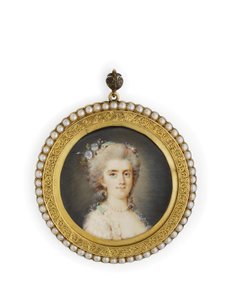 Comtesse Diane de Polignac, in laag uitgesneden witte jurk, bloemen en pepermuntgroen lint in haar opgestoken gepoederde haar, met een parelketting en oorbellen door Claude Jean Baptiste (attr. to) Hoin