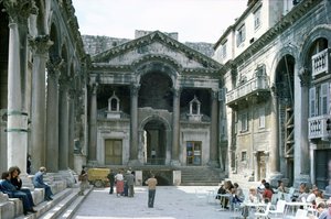 Het Peristyle bij het paleis van Diocletianus, c.AD 300