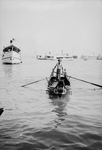 Roeien met een sampan in Penang door David Watkin Waters