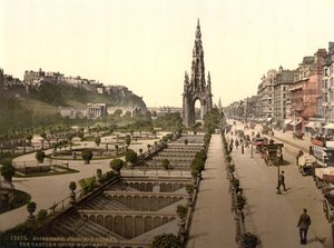 Princes Street, het kasteel en Scott Monument, Edinburgh, ca. 1890-1900
