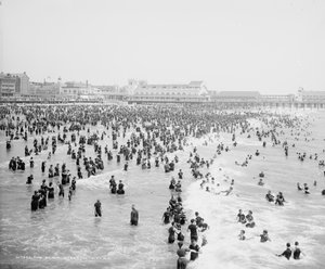 Het Strand, Atlantic City, ca. 1904 (zwart-wit foto)