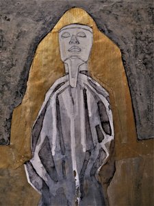 Gouden meditatiefiguur door Doris Schmitz