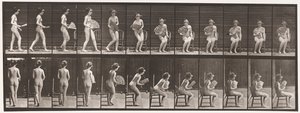 Plaat 237. Op stoel zitten en waaier openen, 1872-1885 door Eadweard Muybridge