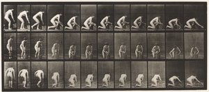 Plaat 252. Op rechterknie knielen en vloer schrobben, 1872-1885 door Eadweard Muybridge