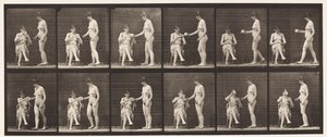 Twee modellen, brengt kopje thee, neemt kopje en drinkt door Eadweard Muybridge
