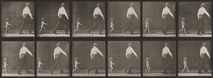 Plaat nummer 470. Kind dat achter een man aan rent door Eadweard Muybridge