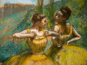Twee dansers in geel (detail). Rond 1896. Pastel en houtskool op twee stroken papier.