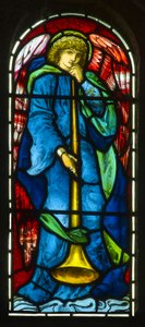 Hoarwithy, St Catherine, Trompetterende Engel