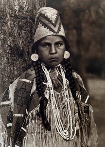 Indiaan van Amerika: Portret van Umatilla meisje