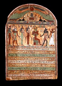 Egyptische oudheid: grafstèle van een hogepriester: Osiris verwelkomt de overledene aanwezig in Anubis, achter hem de goden Isis, Nephtis (Nephtys of Neftis), Horus, Hathor. 3e-2e eeuw v.Chr. Turijn, Egyptisch museum - Egyptische oudheden: grafstèle