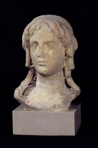 Hoofd van Berenice I (c.317-c.275 v.Chr.) of Cleopatra I, Ptolemaeïsche Periode