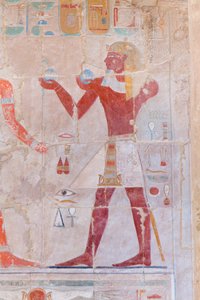 Bas-reliëf afbeelding van een farao die offers brengt, Hatshepsut-tempel van Deir Al Bahari, Luxor, Egypte (foto) door Egyptian 18th Dynasty