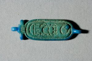 Kraal met de cartouche van Toetanchamon, Nieuwe Rijk, regering van Toetanchamon, 1336-27 v.Chr.