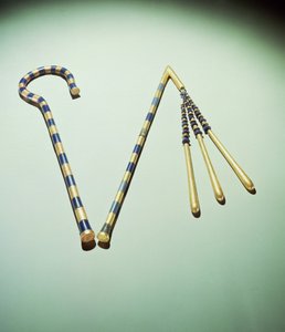 De Herderstaf en de Vlegel, uit het Graf van Toetanchamon (c.1370-1352 v.Chr.) Nieuwe Koninkrijk door Egyptian 18th Dynasty