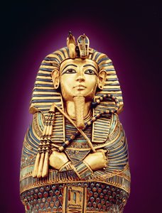Detail van de vooraanzicht van een van de canopische kisten, uit het graf van Toetanchamon, Nieuwe Koninkrijk door Egyptian 18th Dynasty