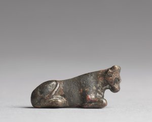 Gewicht in de vorm van een stier of koe, Nieuwe Koninkrijk, 1540-1296 v.Chr. door Egyptian 18th Dynasty