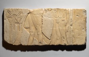 Reliëf dat een offerscène uitbeeldt, uit Tell el-Amarna, Nieuwe Koninkrijk, ca. 1353-1336 v.Chr.