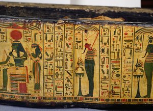 Detail van de buitenste kistbasis van de mummie van Nesyamun, mogelijk gevonden in Deir El-Bahri, Nieuwe Koninkrijk, circa 1100 v.Chr. (beschilderd hout)