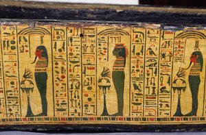 Detail van de buitenste kistbasis van de mummie van Nesyamun, mogelijk gevonden in Deir El-Bahri, Nieuwe Koninkrijk, circa 1100 v.Chr. (beschilderd hout)