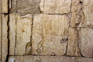 Egyptische oudheid: reliëf dat dragers van offers voorstelt. Graf van Ankh-Hor (Ankh Hor) (TT414) (26e dynastie, 672-525 v.Chr.), Luxor (Thebe), Egypte