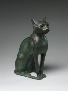 Kattenstatuette bedoeld om een gemummificeerde kat te bevatten, 332-30 v.Chr. door Egyptian Ptolemaic Period
