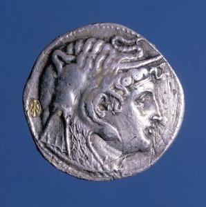 Zilveren munt met de beeltenis van Ptolemaeus I Soter (367 v.Chr. - 283 v.Chr.), Koning van Egypte door Egyptian Ptolemaic Period