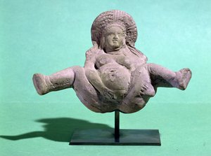 Beeldje van een vrouw die bevalt, gegeven aan zwangere vrouwen voor een succesvolle bevalling, uit Alexandrië (terracotta)