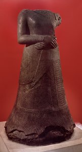 Standbeeld van Napirasu, vrouw van de Elamitische koning Untash-Napirisha, c.1340-1300 v.Chr.