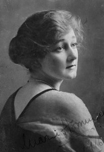 Marie Hemingway, Engelse actrice