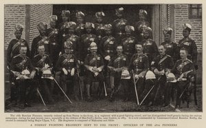 Een vechtregiment uit Bombay naar het front gestuurd, officieren van de 28e pioniers door English Photographer