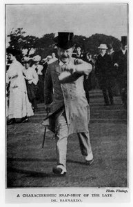 Een karakteristieke momentopname van wijlen Dr. Barnado (1845-1905)