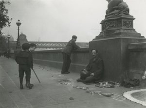 Een stoepkunstenaar op de Embankment door English Photographer