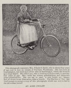 Een bejaarde fietser door English Photographer