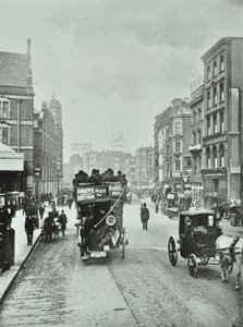 Bishopsgate: noord vanaf Liverpool Street, Londen, 1890 door English Photographer