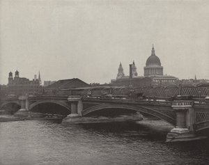 Blackfriars Bridge (zwart-wit foto)