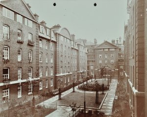 Bourne Estate: formele binnenplaats tuin, Londen