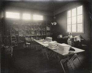 British Red Cross Society, Hertogin van Westminsters Ziekenhuis door English Photographer