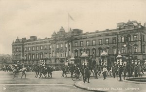 Buckingham Palace, Londen door English Photographer