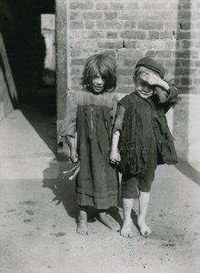 Kinderarmoede, Londen door English Photographer