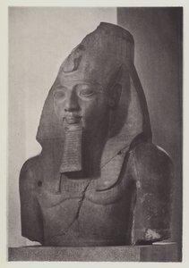 Kolossaal hoofd van Ramses II (z/w foto)