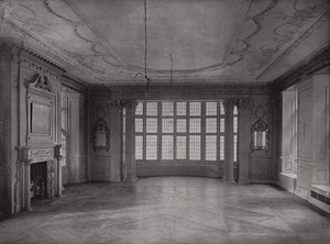 Salon, uitkijkend op de Baai, Ashorne Hill House, nabij Leamington, Engeland door English Photographer